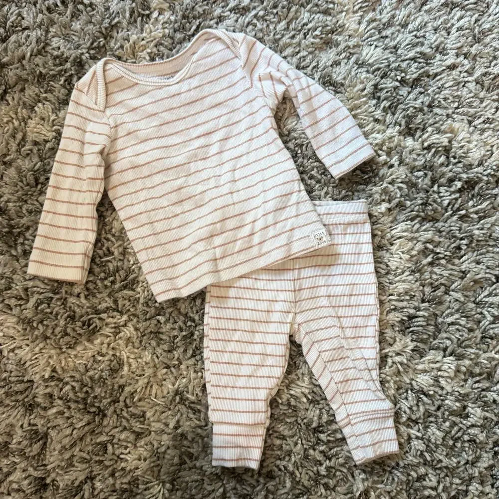 Carter's 3 Months Baby Outfit Set Ribbed Stripe White Gender Neutral Minimalist